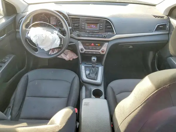 5NPD74LF2JH221284 2018 HYUNDAI ELANTRA - Image 8