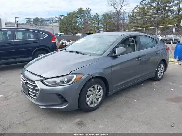 5NPD74LF2JH244466 2018 HYUNDAI ELANTRA - Image 2