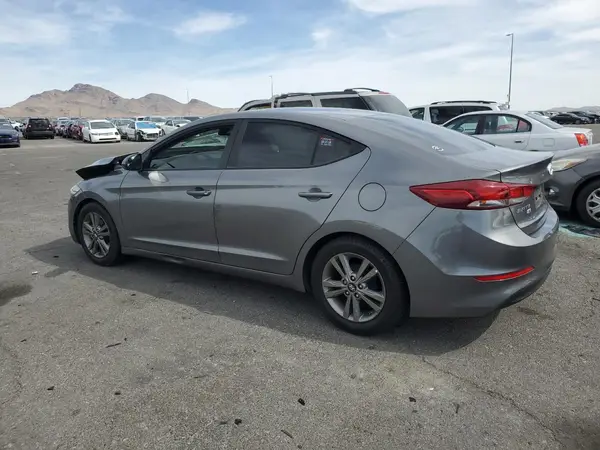 5NPD74LF2JH246864 2018 HYUNDAI ELANTRA - Image 2