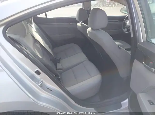 5NPD74LF2JH264071 2018 HYUNDAI ELANTRA - Image 8