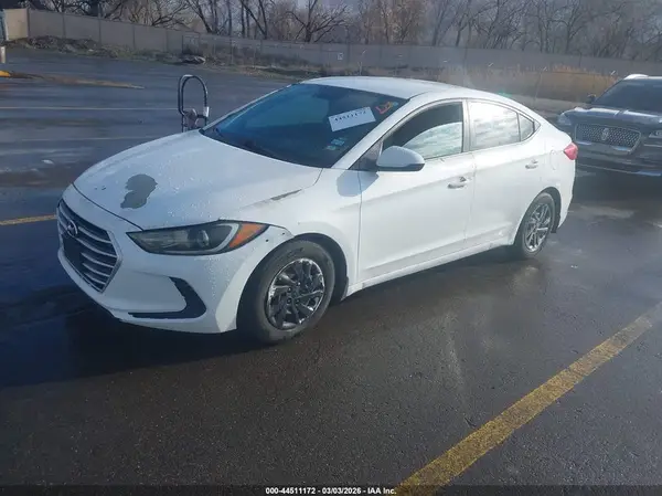 5NPD74LF2JH271926 2018 HYUNDAI ELANTRA - Image 2