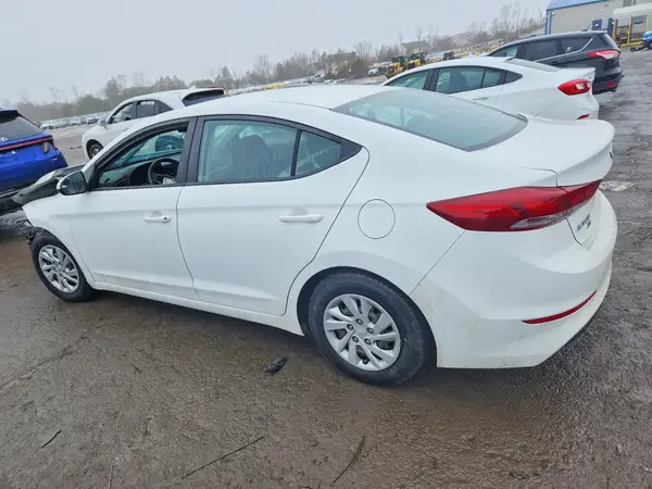 5NPD74LF2JH272140 2018 HYUNDAI ELANTRA - Image 2