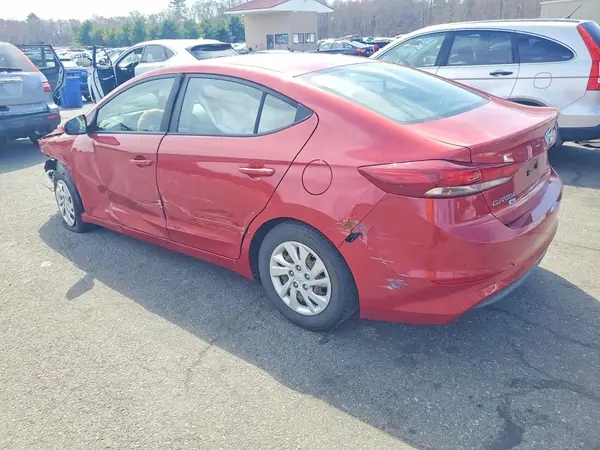 5NPD74LF2JH272333 2018 HYUNDAI ELANTRA - Image 2
