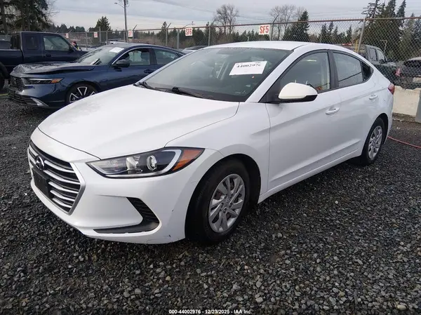 5NPD74LF2JH275331 2018 HYUNDAI ELANTRA - Image 2