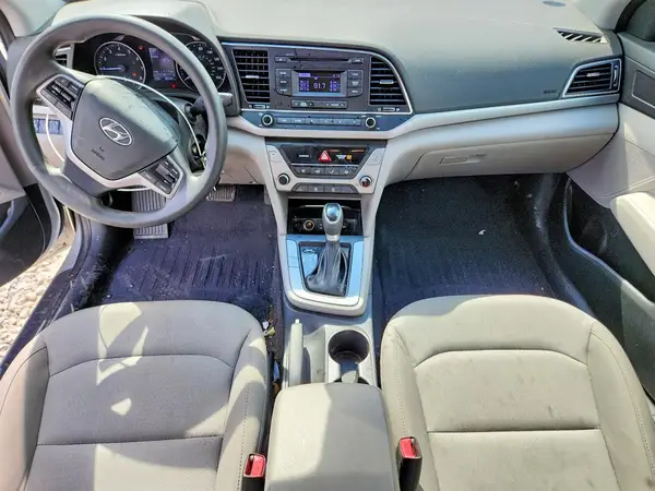 5NPD74LF2JH278245 2018 HYUNDAI ELANTRA - Image 8