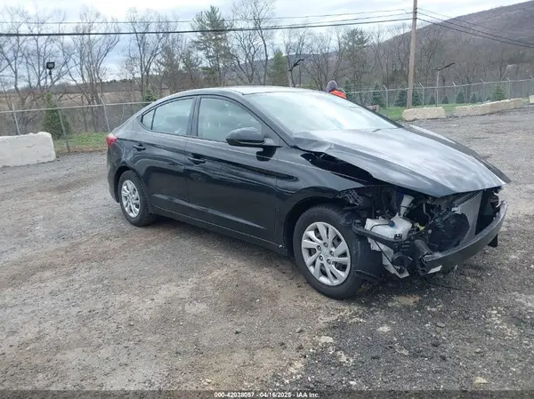 5NPD74LF2JH279055 2018 HYUNDAI ELANTRA - Image 1