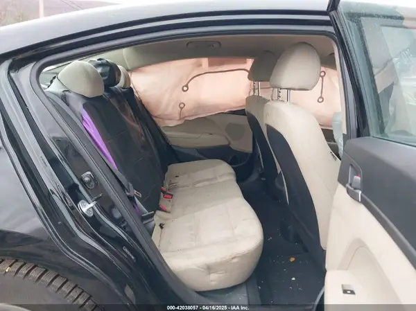5NPD74LF2JH279055 2018 HYUNDAI ELANTRA - Image 8