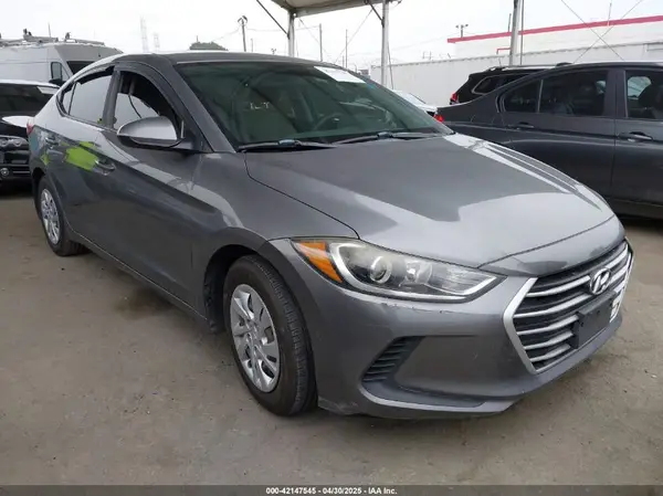 5NPD74LF2JH279699 2018 HYUNDAI ELANTRA - Image 1