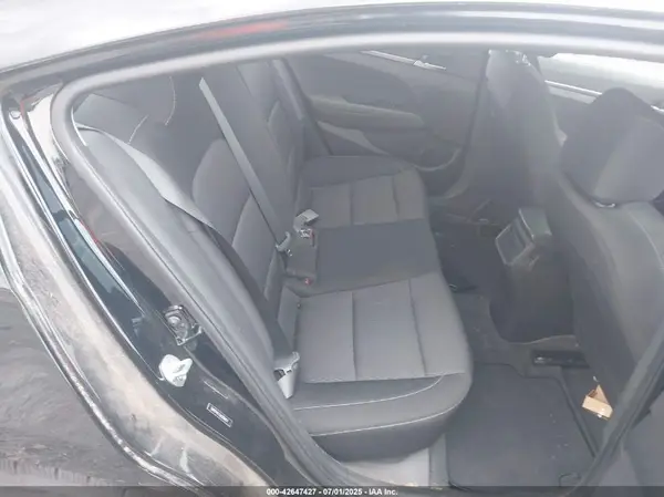 5NPD74LF2JH280657 2018 HYUNDAI ELANTRA - Image 8