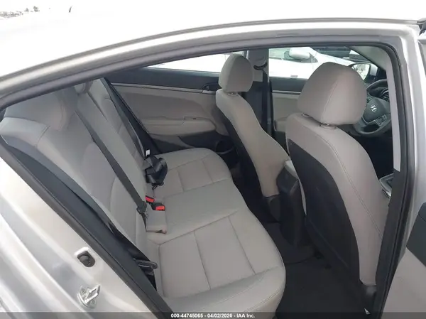5NPD74LF2JH281694 2018 HYUNDAI ELANTRA - Image 8