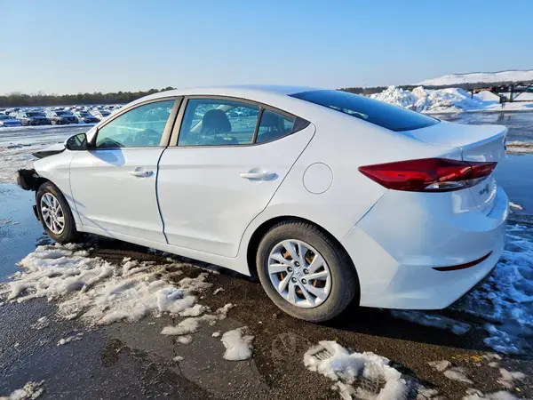 5NPD74LF2JH290783 2018 HYUNDAI ELANTRA - Image 2