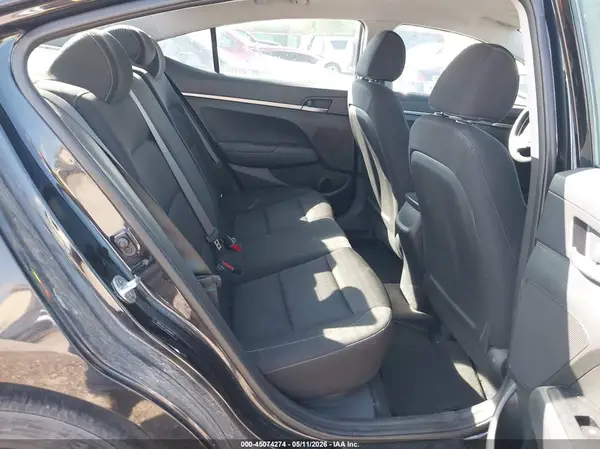 5NPD74LF2JH299743 2018 HYUNDAI ELANTRA - Image 8
