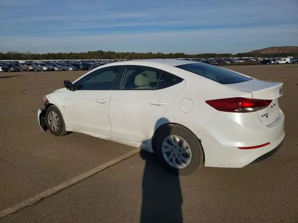 5NPD74LF2JH301085 2018 HYUNDAI ELANTRA - Image 2