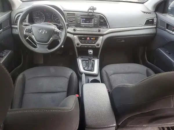 5NPD74LF2JH308327 2018 HYUNDAI ELANTRA - Image 8