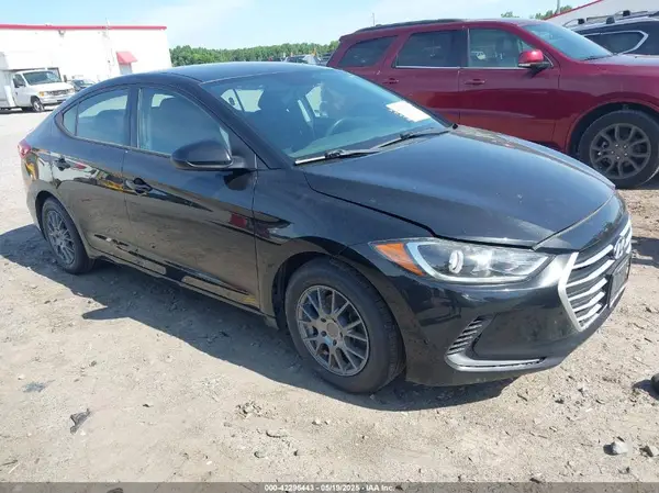 5NPD74LF2JH310188 2018 HYUNDAI ELANTRA - Image 1