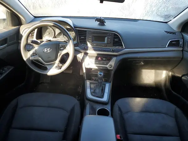 5NPD74LF2JH324169 2018 HYUNDAI ELANTRA - Image 8