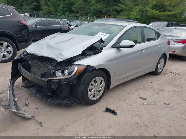 5NPD74LF2JH326553 2018 HYUNDAI ELANTRA - Image 2