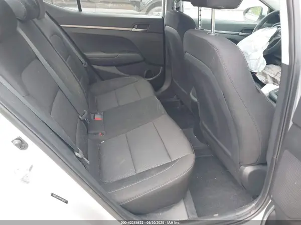 5NPD74LF2JH326553 2018 HYUNDAI ELANTRA - Image 8