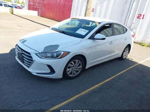 5NPD74LF2JH328285 2018 HYUNDAI ELANTRA - Image 2