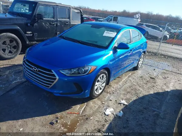 5NPD74LF2JH331140 2018 HYUNDAI ELANTRA - Image 2
