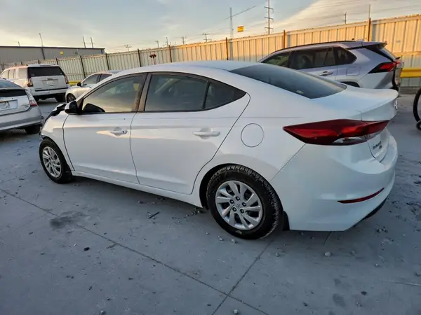 5NPD74LF2JH331428 2018 HYUNDAI ELANTRA - Image 2