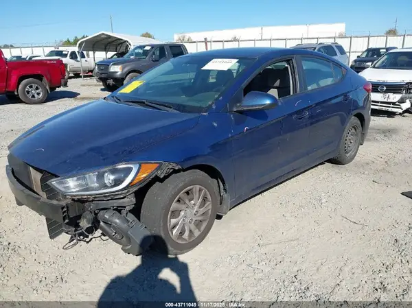 5NPD74LF2JH335771 2018 HYUNDAI ELANTRA - Image 2