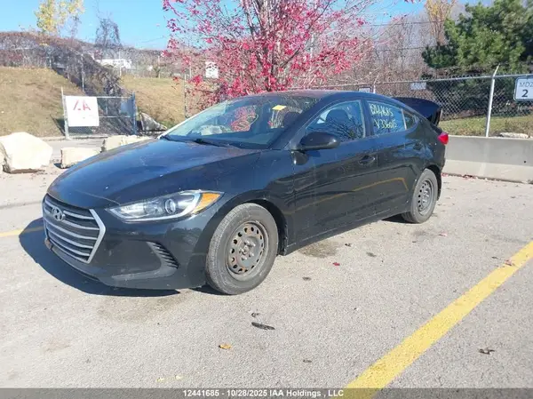 5NPD74LF2JH336015 2018 HYUNDAI ELANTRA - Image 2