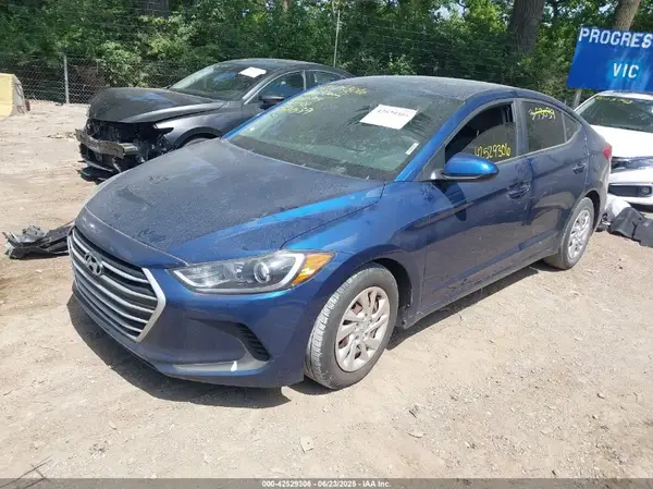 5NPD74LF2JH353039 2018 HYUNDAI ELANTRA - Image 2
