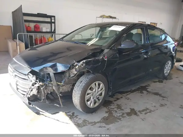 5NPD74LF2JH353817 2018 HYUNDAI ELANTRA - Image 2