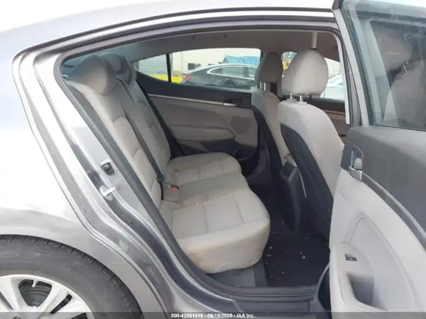 5NPD74LF2JH354367 2018 HYUNDAI ELANTRA - Image 8