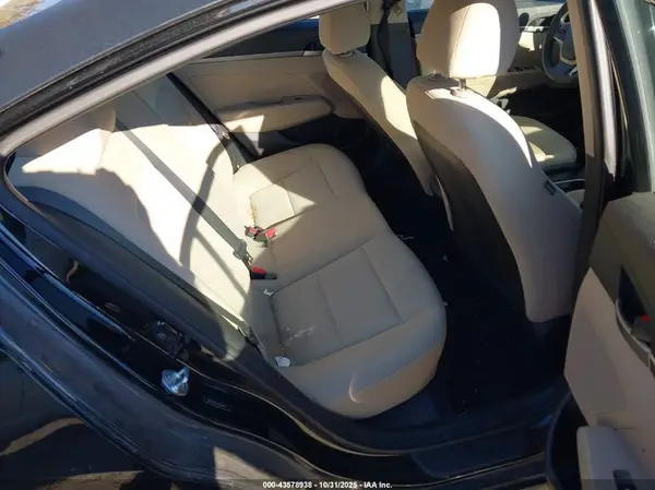 5NPD74LF2JH363571 2018 HYUNDAI ELANTRA - Image 8