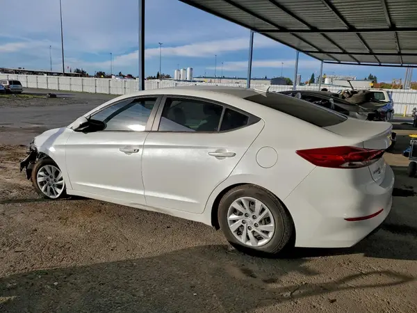 5NPD74LF2JH387255 2018 HYUNDAI ELANTRA - Image 2