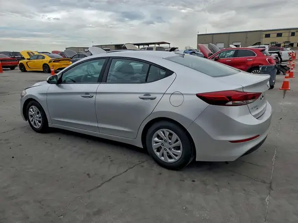 5NPD74LF2JH387482 2018 HYUNDAI ELANTRA - Image 2