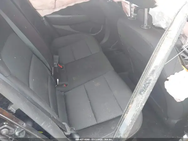 5NPD74LF2JH400215 2018 HYUNDAI ELANTRA - Image 8