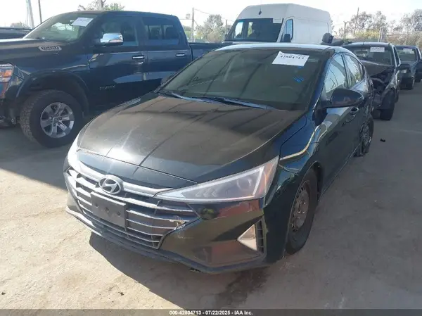 5NPD74LF2KH405562 2019 HYUNDAI ELANTRA - Image 2