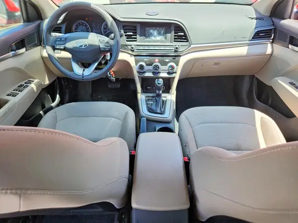 5NPD74LF2KH411183 2019 HYUNDAI ELANTRA - Image 8