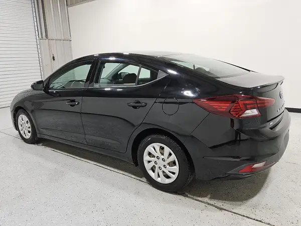 5NPD74LF2KH433412 2019 HYUNDAI ELANTRA - Image 2