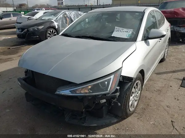 5NPD74LF2KH435595 2019 HYUNDAI ELANTRA - Image 2
