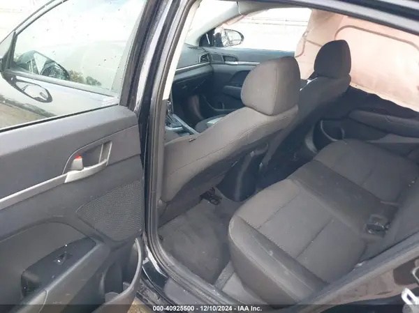 5NPD74LF2KH435631 2019 HYUNDAI ELANTRA - Image 8