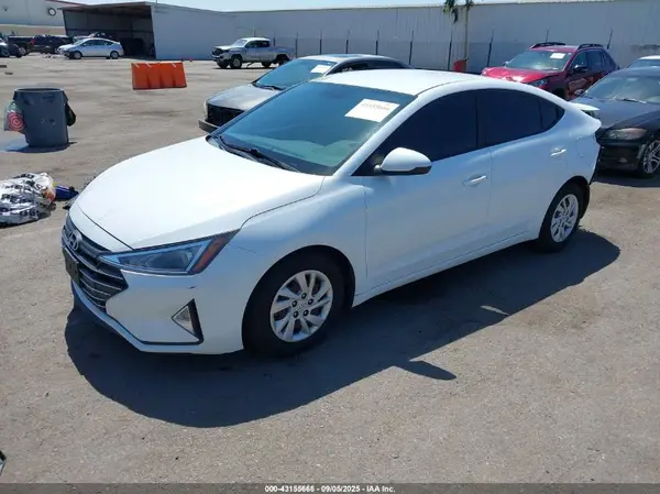 5NPD74LF2KH447178 2019 HYUNDAI ELANTRA - Image 2