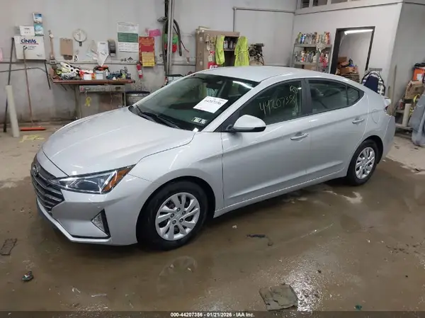 5NPD74LF2KH450128 2019 HYUNDAI ELANTRA - Image 2