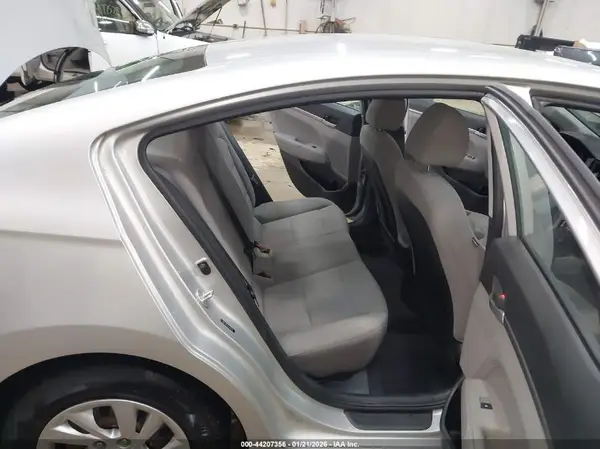 5NPD74LF2KH450128 2019 HYUNDAI ELANTRA - Image 8