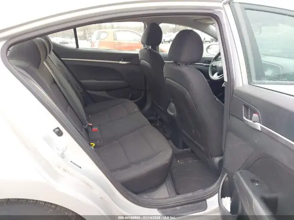 5NPD74LF2KH454969 2019 HYUNDAI ELANTRA - Image 8