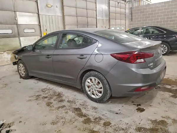 5NPD74LF2KH466037 2019 HYUNDAI ELANTRA - Image 2