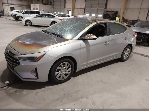 5NPD74LF2KH469116 2019 HYUNDAI ELANTRA - Image 2