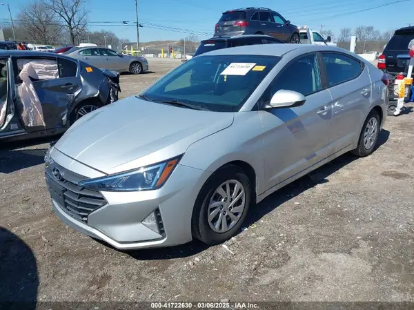 5NPD74LF2KH471559 2019 HYUNDAI ELANTRA - Image 2