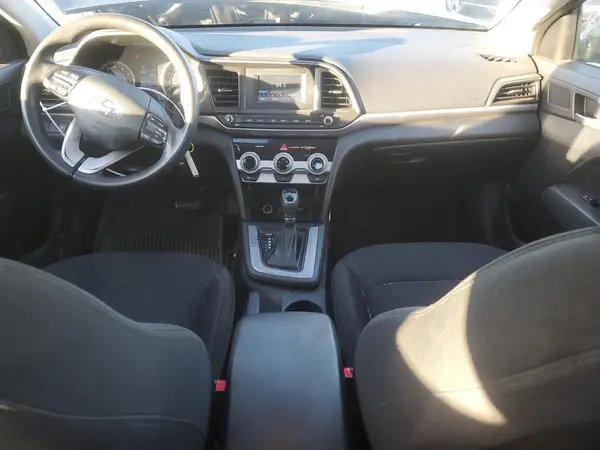 5NPD74LF2KH472579 2019 HYUNDAI ELANTRA - Image 8