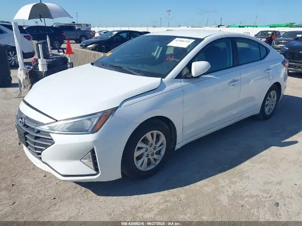 5NPD74LF2KH473120 2019 HYUNDAI ELANTRA - Image 2