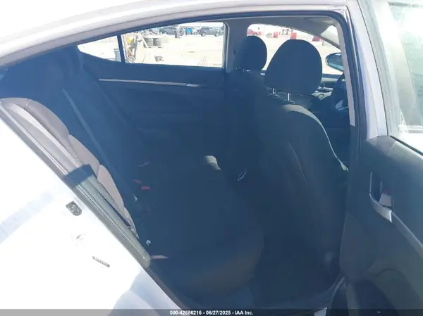 5NPD74LF2KH473120 2019 HYUNDAI ELANTRA - Image 8