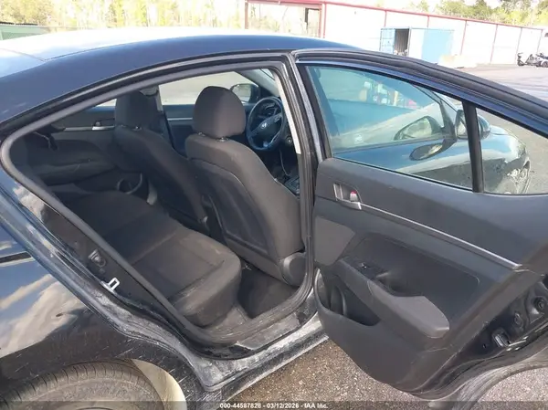 5NPD74LF2KH474249 2019 HYUNDAI ELANTRA - Image 8